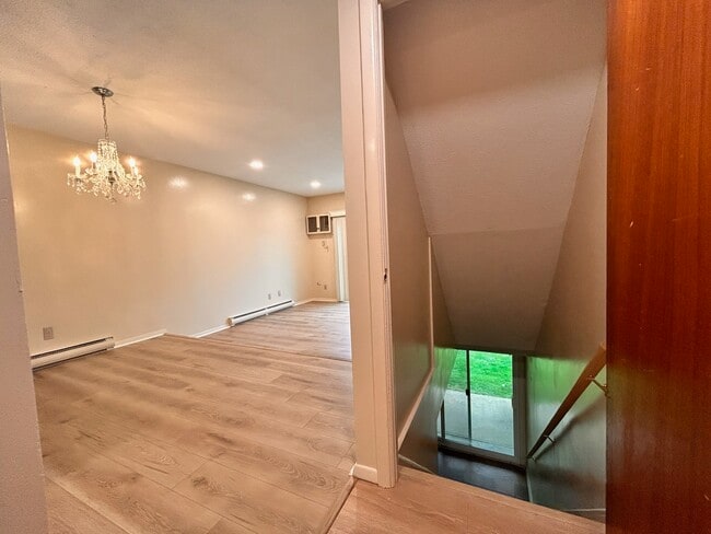 Building Photo - 213 Baxter Rd