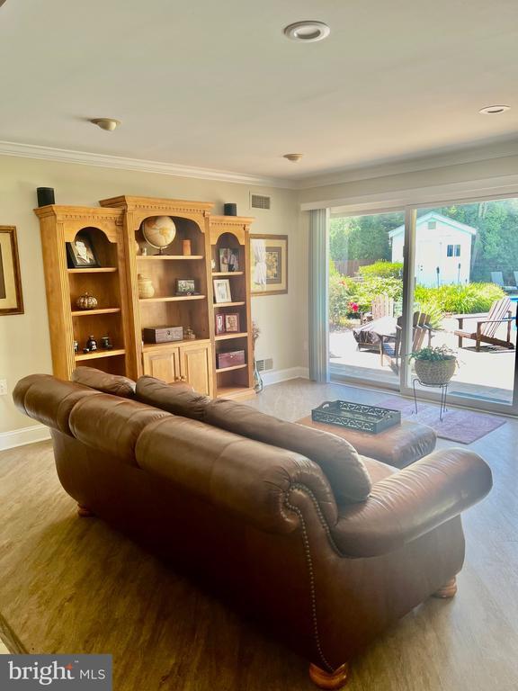 Building Photo - 1542 Crowell Rd