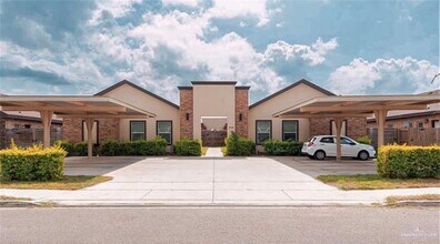 Building Photo - 18 Valeria St