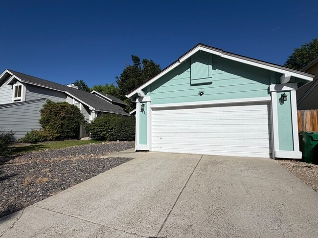 Building Photo - 2751 Azuza Way