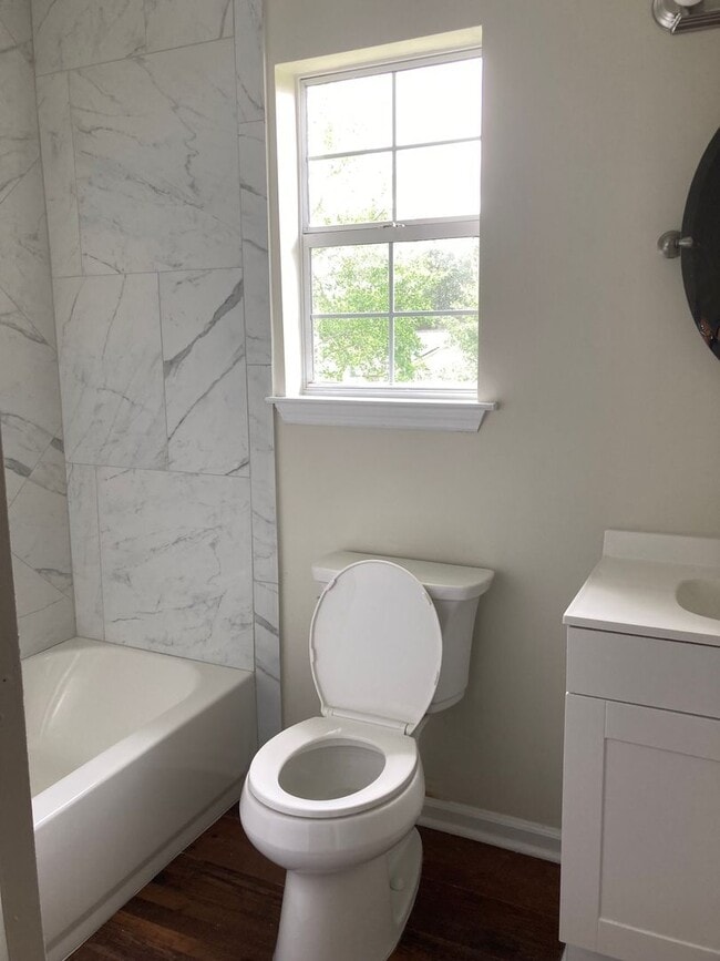 Building Photo - All new interior and exterior! Move in ready!