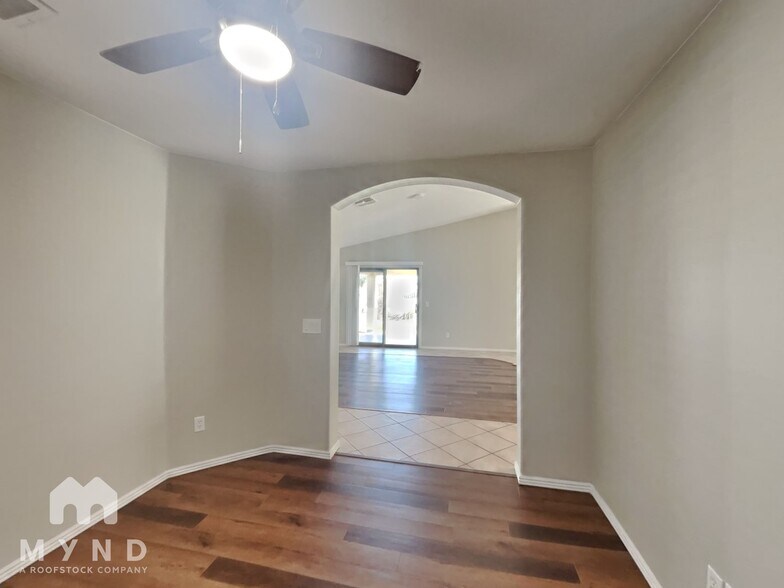 Building Photo - 813 S 125th Ave