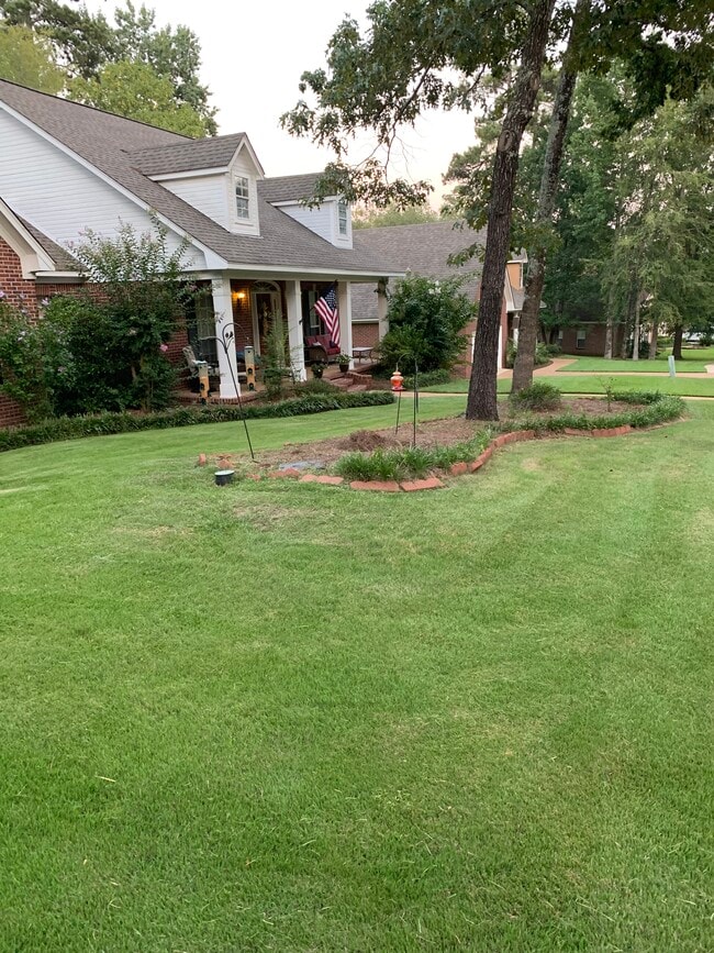 Building Photo - 340 Willow Ridge Cove