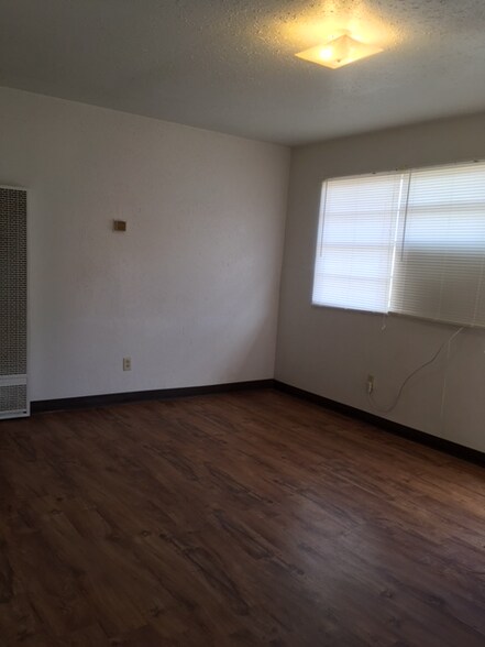 Building Photo - 115 S Boston Ave