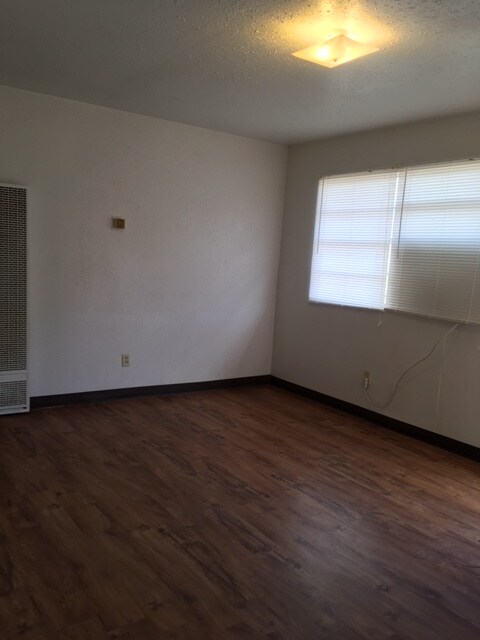 Building Photo - 115 S Boston Ave