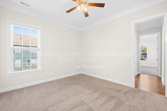 Building Photo - 4004 Petersburg Dr