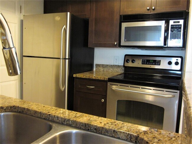 Building Photo - 10200 Gandy Blvd N