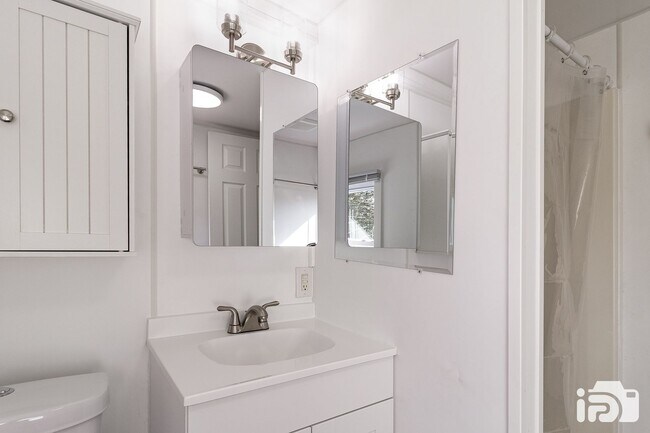 Building Photo - 407 S Michigan Ave