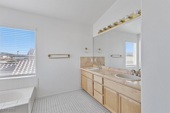 Building Photo - 8758 Arawana Pl