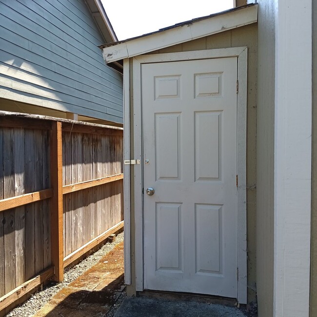 Building Photo - Great House With So Much To Offer In Independence!