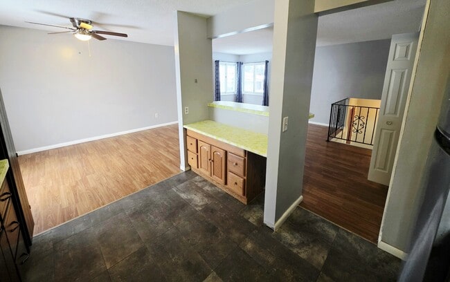 Building Photo - 8425 Brunswick Ave N