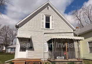 Building Photo - 814 Grace Ave