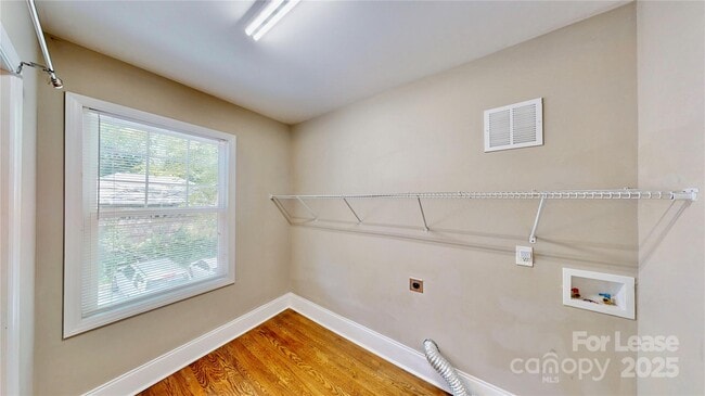 Building Photo - 2131 Kirkwood Ave