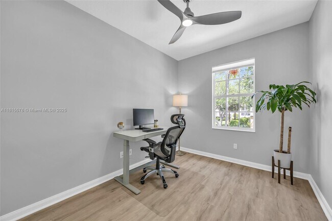Building Photo - 418 Capistrano Dr