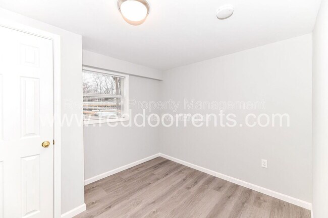 Building Photo - 3207 N Arsenal Ave