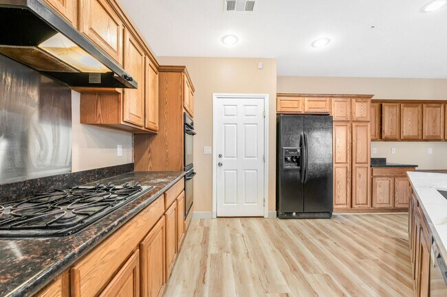 Building Photo - 9721 Sienna Valley Ave