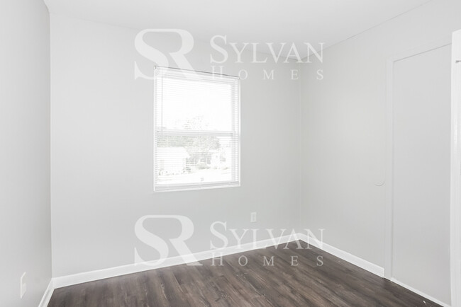 Building Photo - The Lifestyle You Deserve.