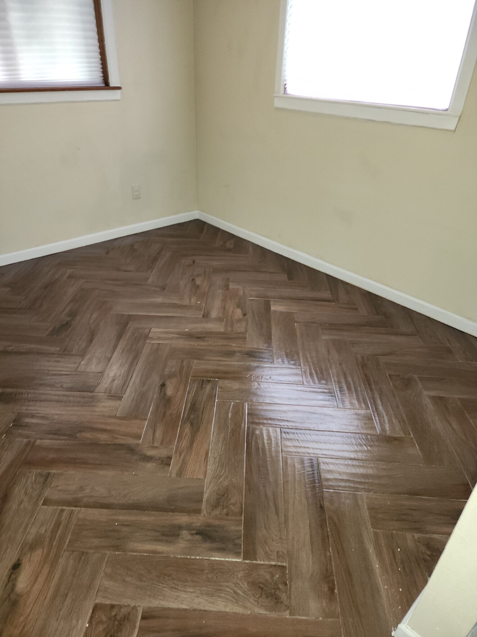 Building Photo - 6356 Buttonwood Dr