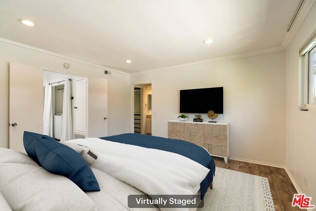 Building Photo - 1837 11th St