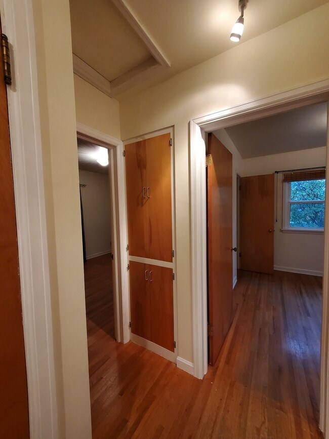 Building Photo - 3408 3rd Ave S