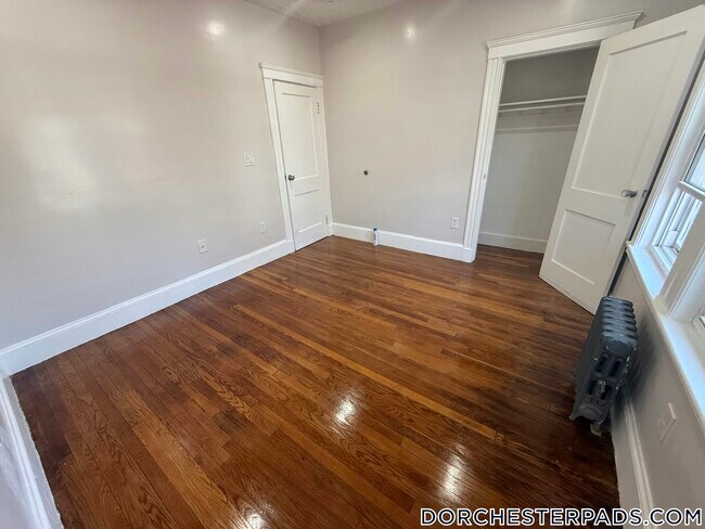 Building Photo - 129 Stanwood St