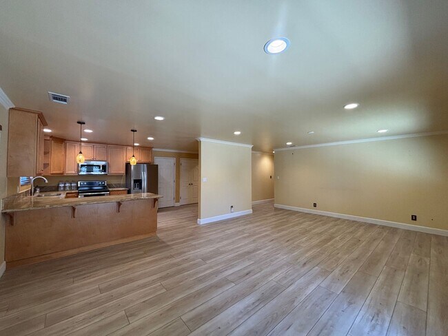Building Photo - Beautiful Single-Story Gem in Vacaville!