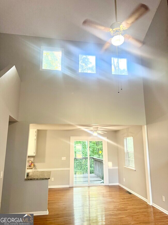 Building Photo - 4288 Trotters Ln NE