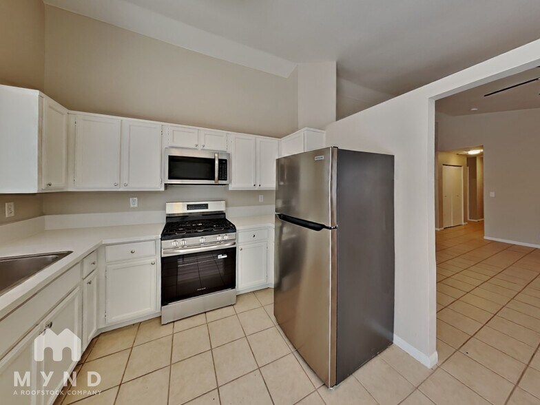 Building Photo - 8225 Cactus Root Ct