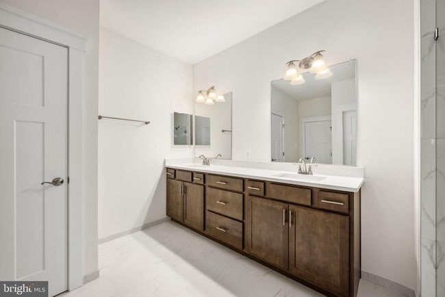 Building Photo - 356 Evermore Ln