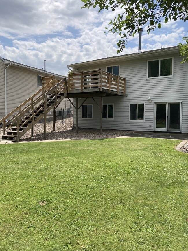 Primary Photo - 4304 E Jelinek Ave