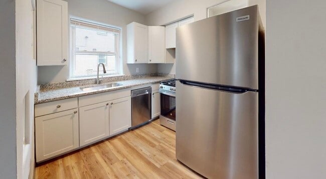 1bed 1bath kitchen - 503 N Riverview Dr
