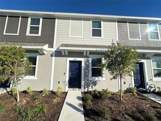 Building Photo - 3030 Skyline Lp