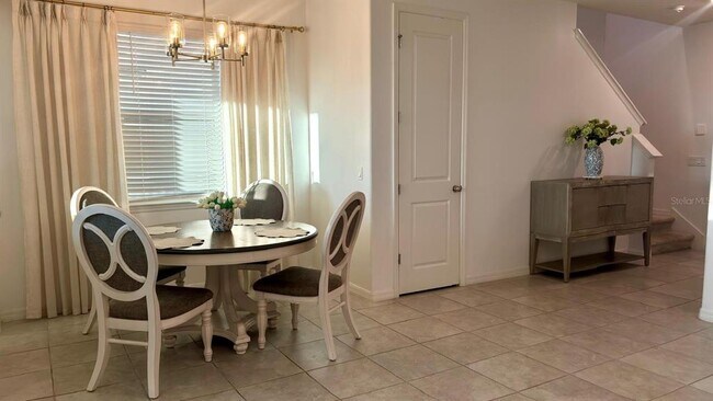 Building Photo - 2286 Nuthatch St