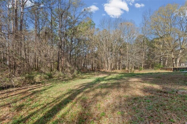 Building Photo - 120 Woodcrest Dr