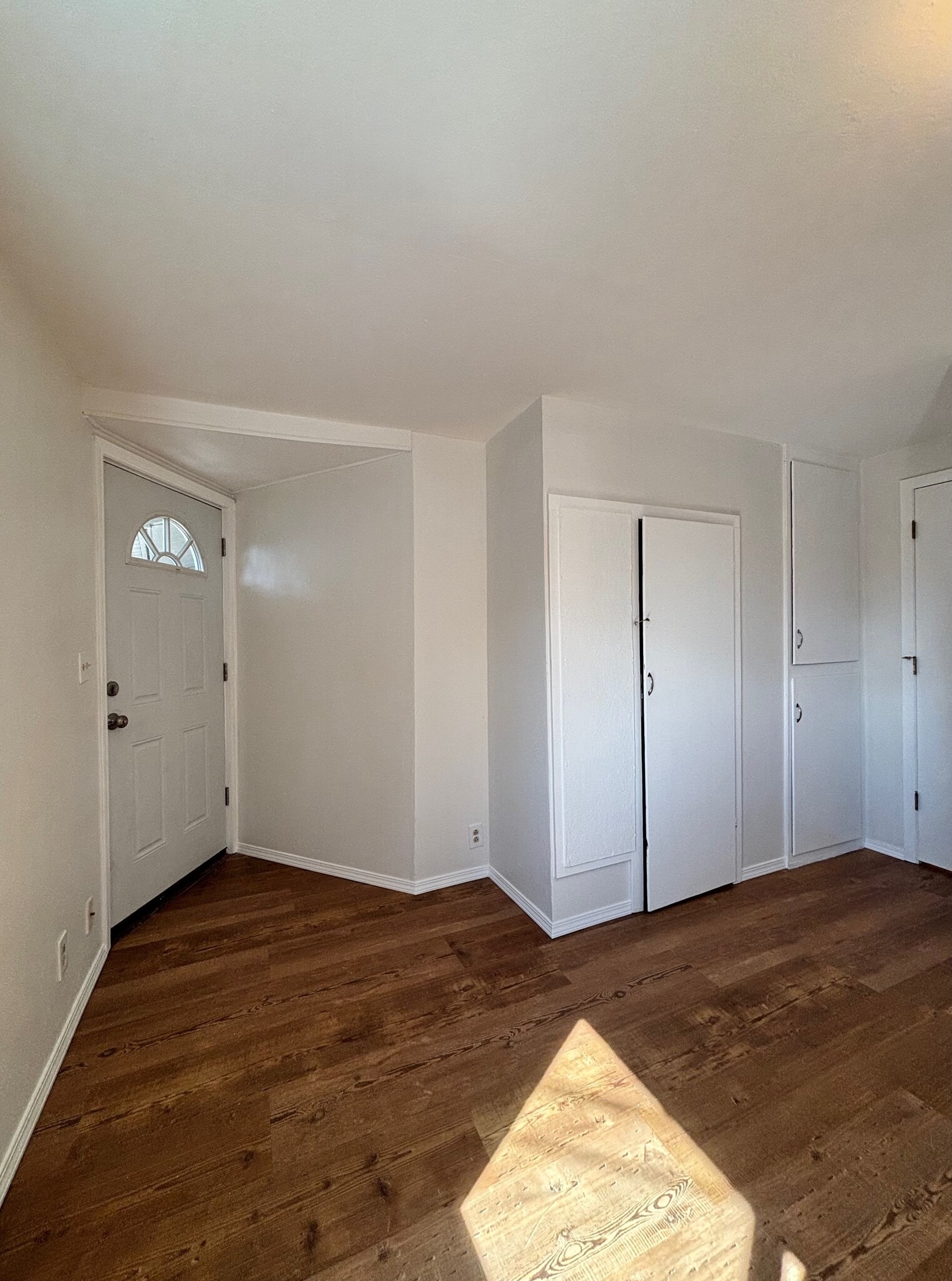 Building Photo - 302 Union St