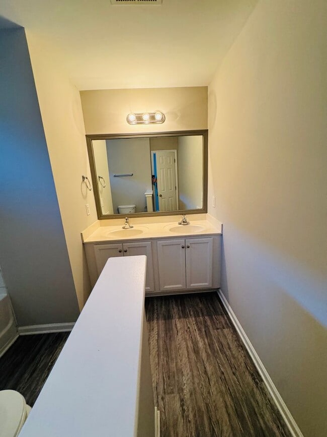 Building Photo - 5420 Henderson Oaks Dr