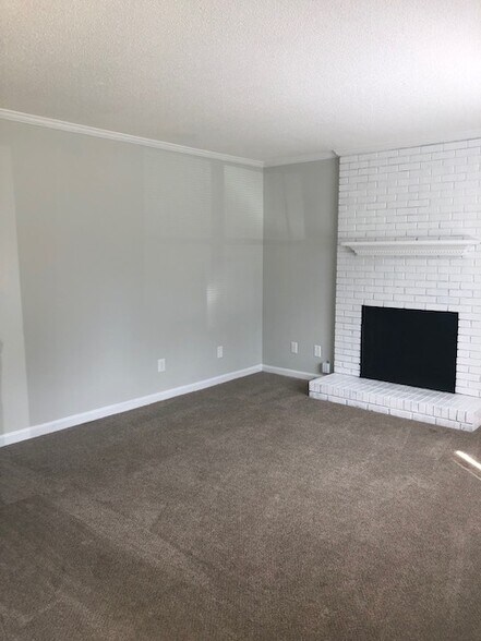 Building Photo - 4413 Graceland Ct