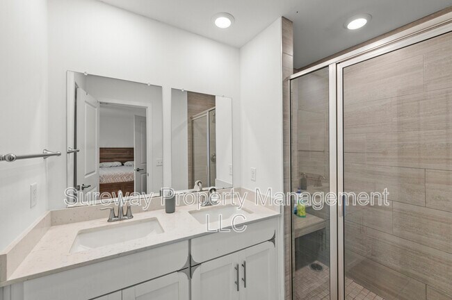 Building Photo - 1806 Swales Ct