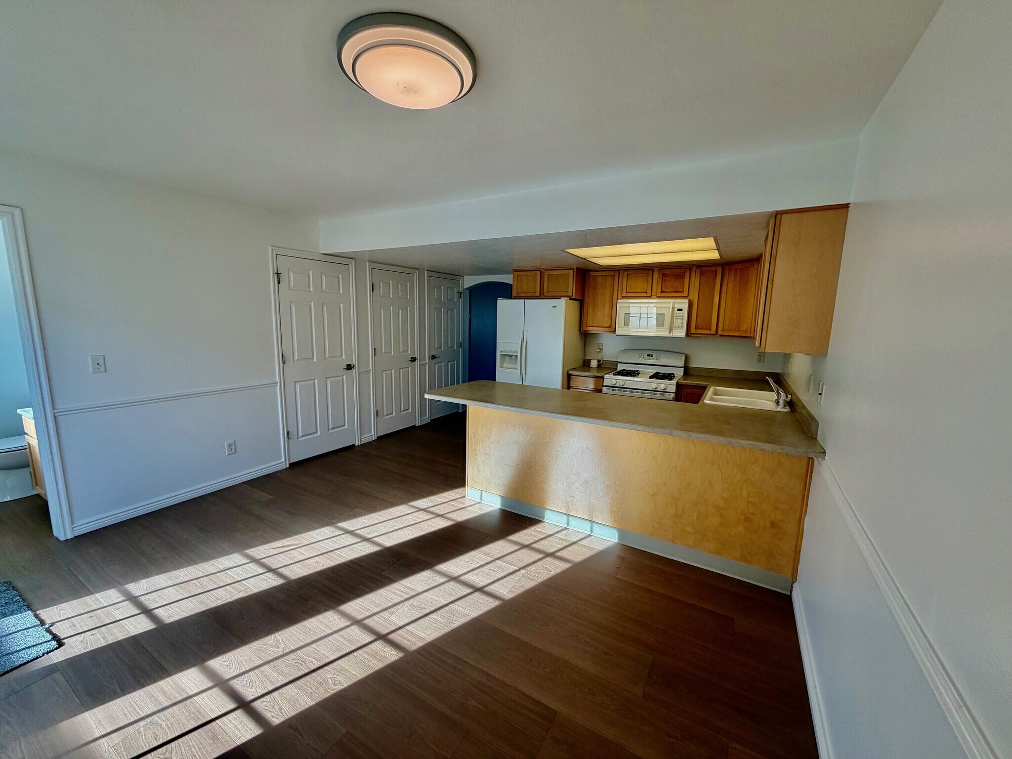 Building Photo - 88 Hampton Pl