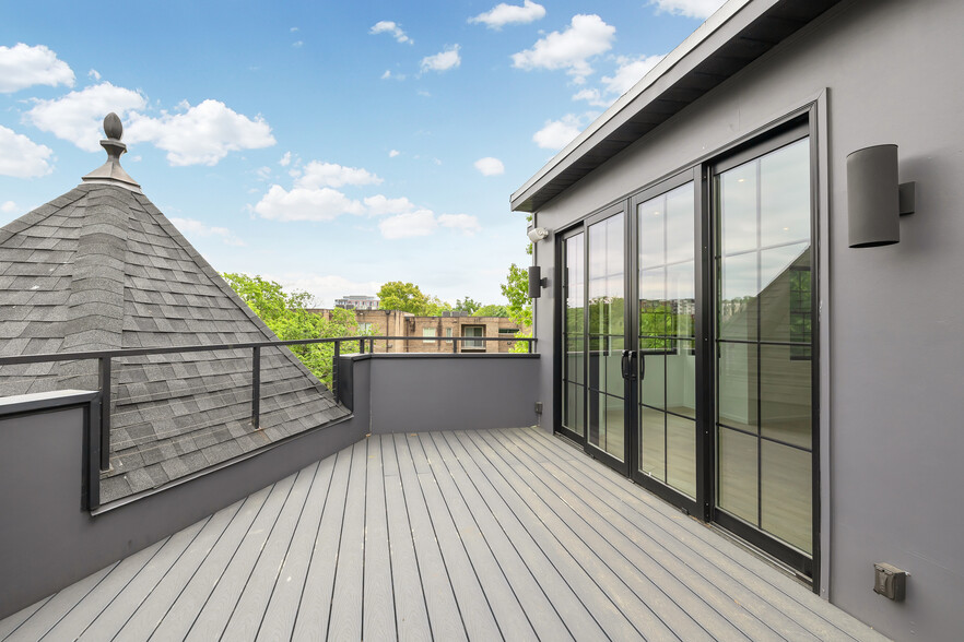 Building Photo - 1451 Maryland Ave NE