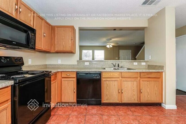 Building Photo - 646 Via Estrella
