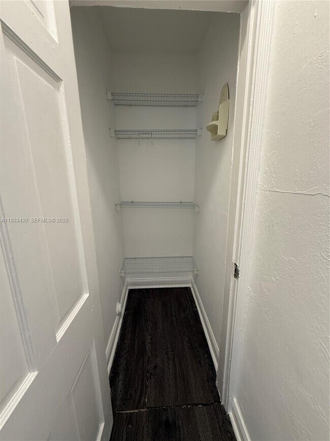 Building Photo - 1538 Jefferson Ave