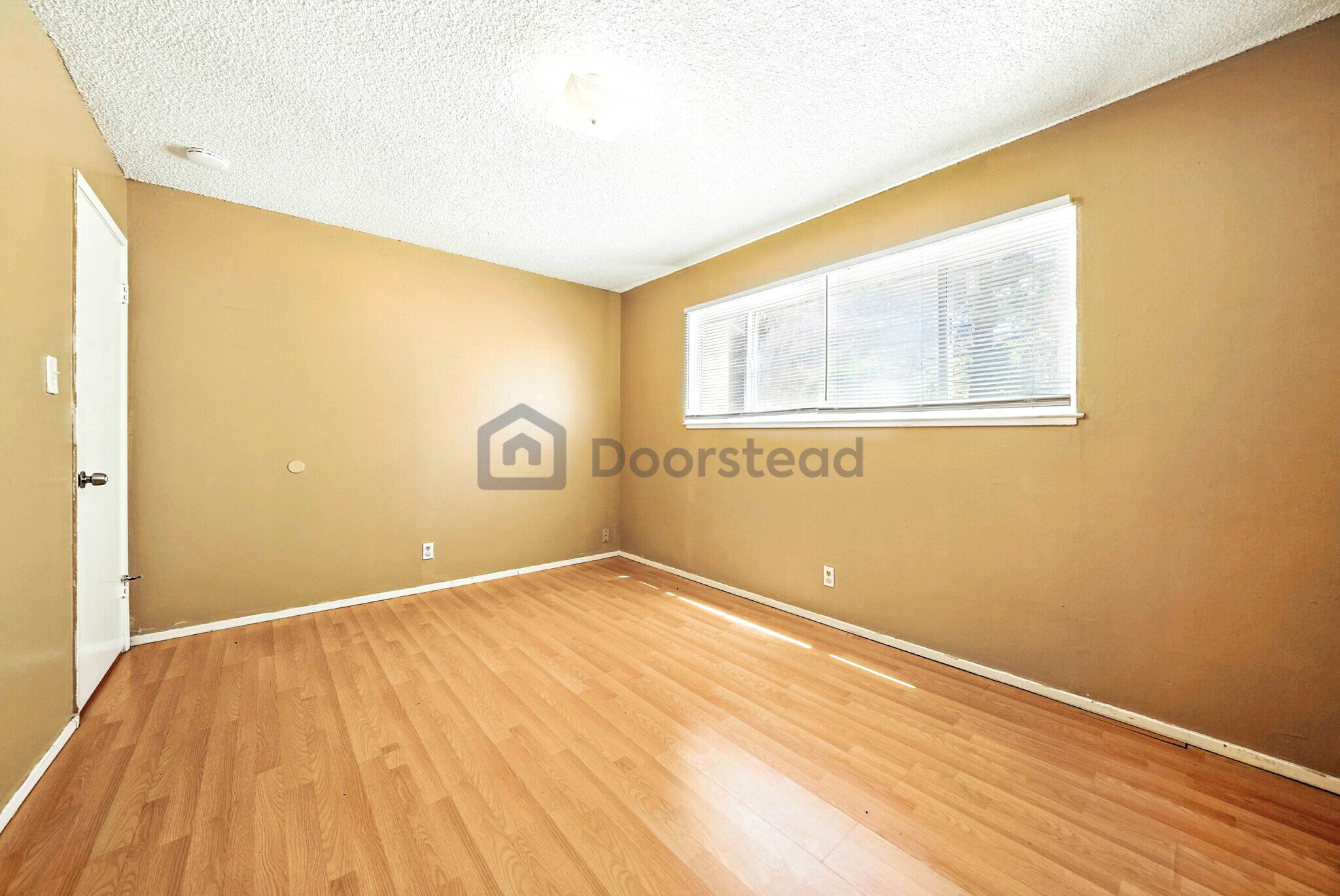 Building Photo - 709 Pope Dr
