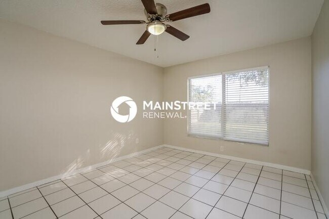 Building Photo - 4 Bedroom Pet-Friendly Home in DAVENPORT, FL with Main Street Renewal