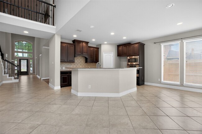 Building Photo - 6535 Arroyo Springs Ln