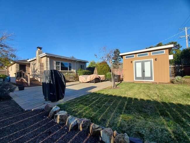 Building Photo - Stunning home in san mateo