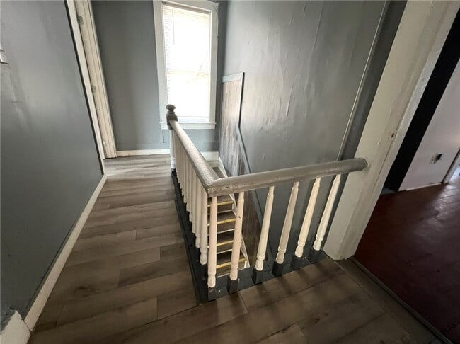 Building Photo - 411 Herrick St