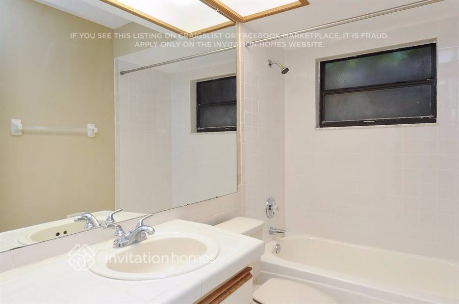 Building Photo - 5023 Orange Grove Way