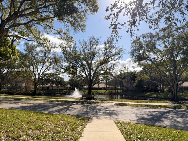 Building Photo - 101 Silverleaf Oak Ct