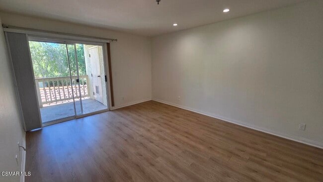 Building Photo - 697 Sutton Crest Trail